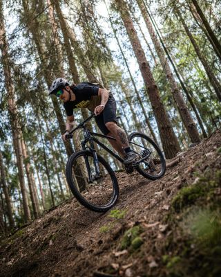 Neřeš a jeď. Polem, lesem, trailem… Naše backcountry RAM je ready na dravou jízdu kdekoliv a kdykoliv tě napadne. 🤙🏻 V...